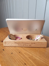 Load image into Gallery viewer, iPad/Tablet/Mobile phone holder stand Personalised Oak wood desk organizer