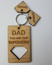 Load image into Gallery viewer, Dad Super hero key ring 