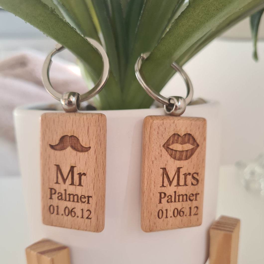 Mr and Mrs Personalised wooden keyring Engraved Key ring | Wooden Key ring | Valentines Gift | Gift For Her | Gift For Him