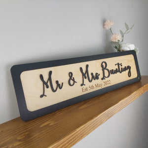 Mr & Mrs sign 