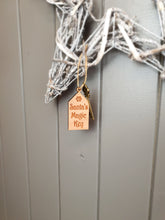 Load image into Gallery viewer, Wooden Magic Santa Key